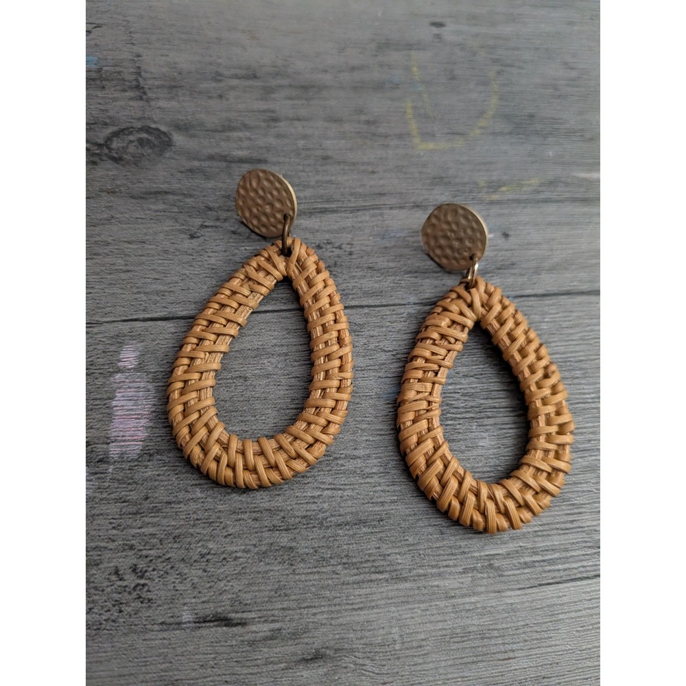 Woven Raffia Teardrop Earrings Gold Hammered Coin Studs Boho Straw Dangle Tan